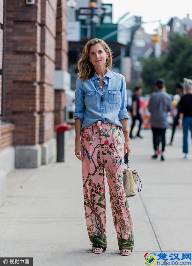 3种搭配法则教你拯救衣橱“灾星”花裤子