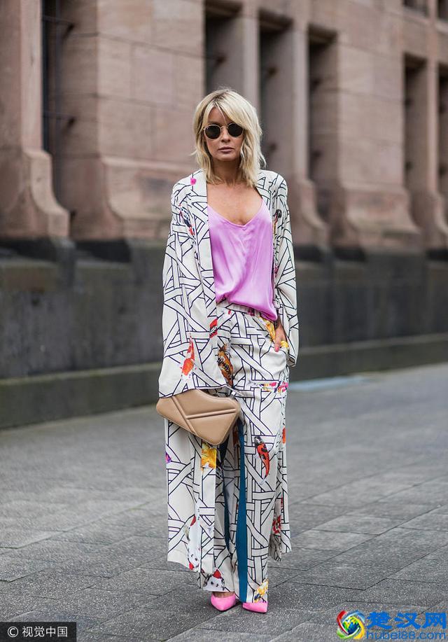 3种搭配法则教你拯救衣橱“灾星”花裤子