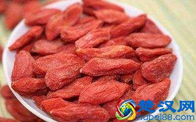 枸杞和什么泡酒最好，什么酒泡枸杞好