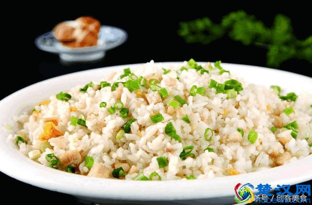 特色三种炒饭，30秒出餐，外卖火爆每天出餐近万份！