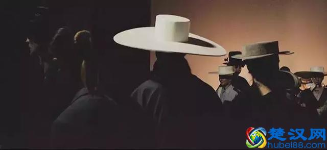 男士穿什么裤子才好看？ 兼备风度与温度的穿搭指南，建议收藏