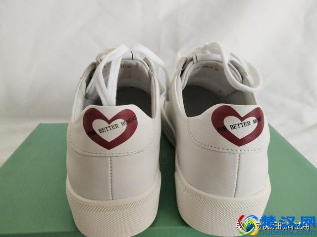 什么牌子的小白鞋好看质量好，百思图2019春系带女小白鞋试用介绍