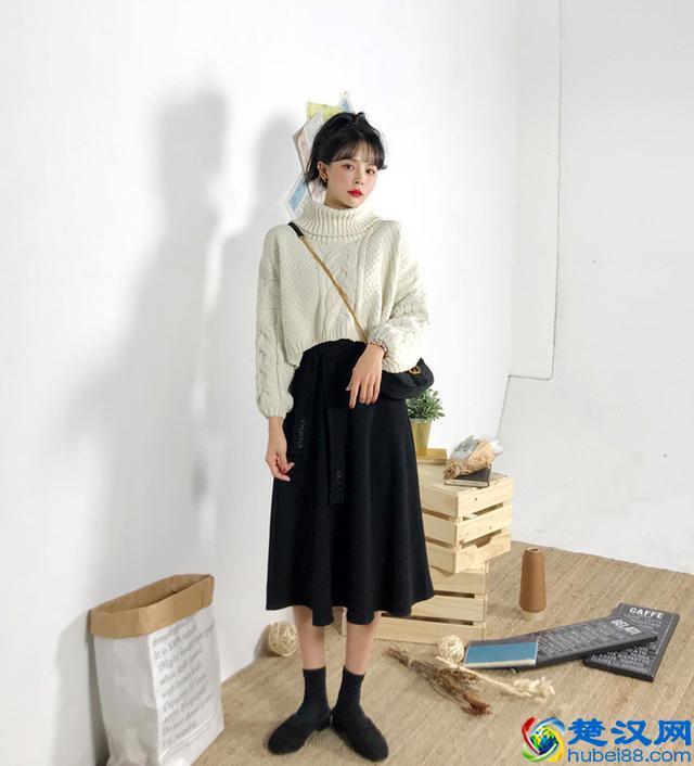 浅色毛衣怎么穿 6种穿搭方式穿出清新冬日倩影