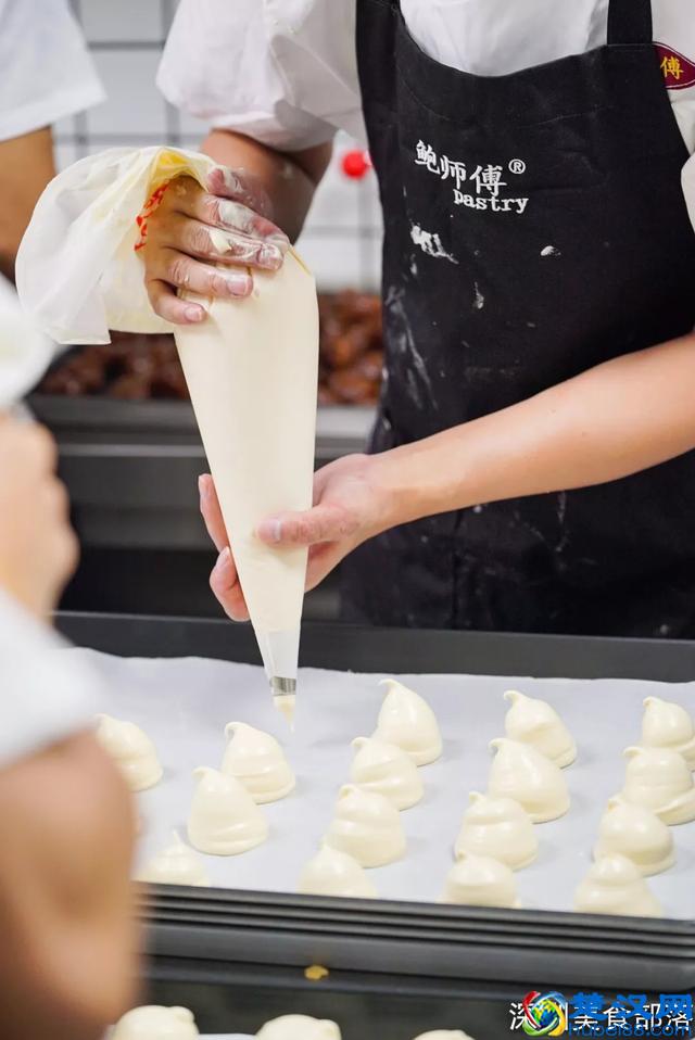 帝都火了14年的“街头小吃”来了，一天卖掉8000个！