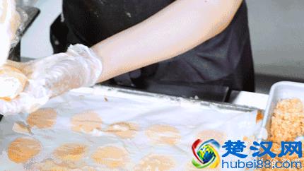 帝都火了14年的“街头小吃”来了，一天卖掉8000个！