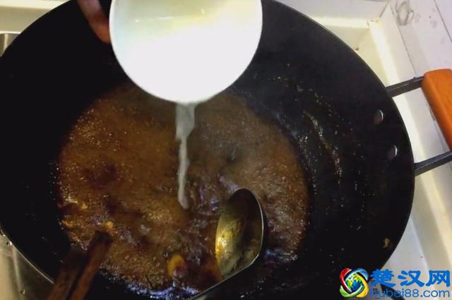 鲤鱼不要在红烧了，2斤大鲤鱼最好吃的做法，大厨看了都点赞！