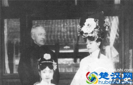 末代皇后婉容衣冠冢入葬清西陵陪夫