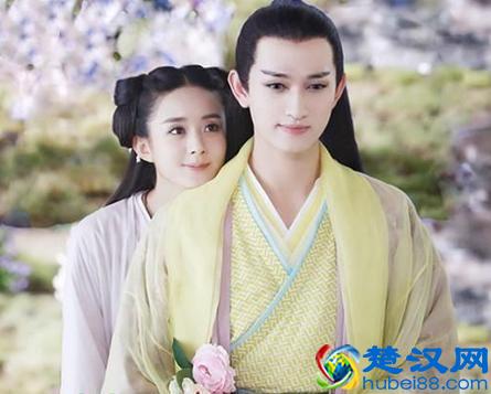 白子画是何时爱上花千骨的？