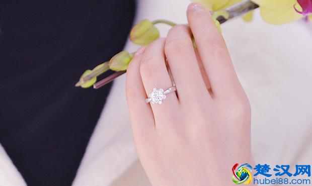 女生戒指的戴法和意义是什么？左右手皆可戴！这些戴法你知道吗？