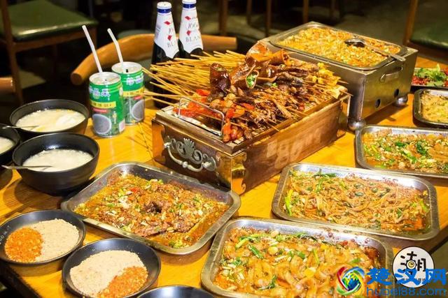 成都这5家只有几张桌子的店，生意却好到爆！凭什么？