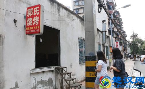 成都这5家只有几张桌子的店，生意却好到爆！凭什么？