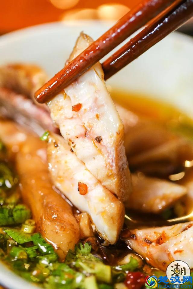 成都这5家只有几张桌子的店，生意却好到爆！凭什么？