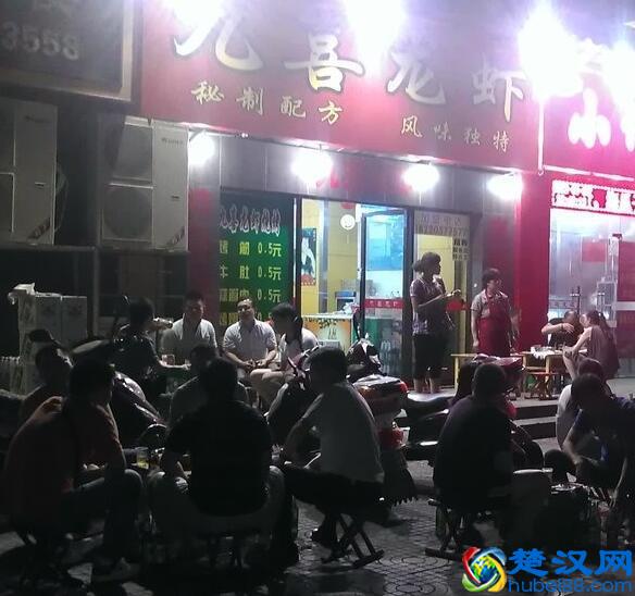 夏天就是吃夜市的季节，快来收藏西安最火的这六大夜市吧