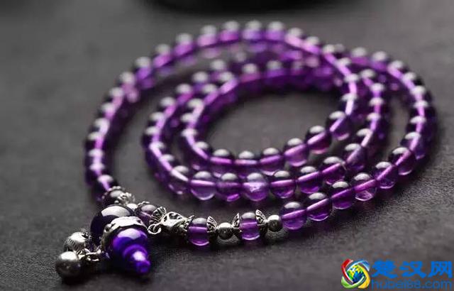 适合女生夏天戴的手链有哪些？