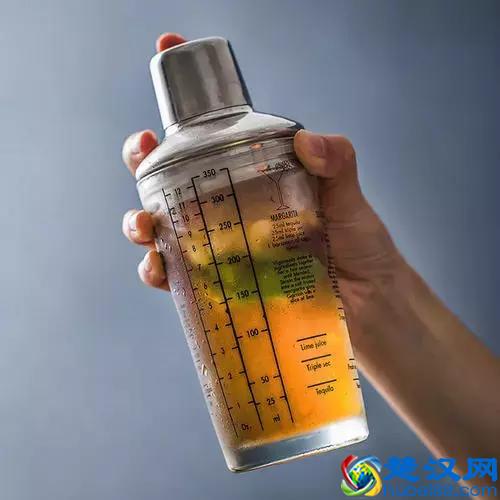 小小的雪克杯竟不知道有那么多技巧，老司机带你上车