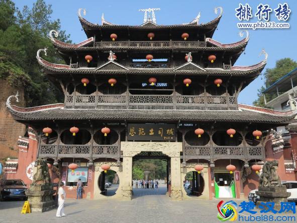 武汉周边十大著名旅游景点景，神龙架位于湖北保康县这里传说有野人