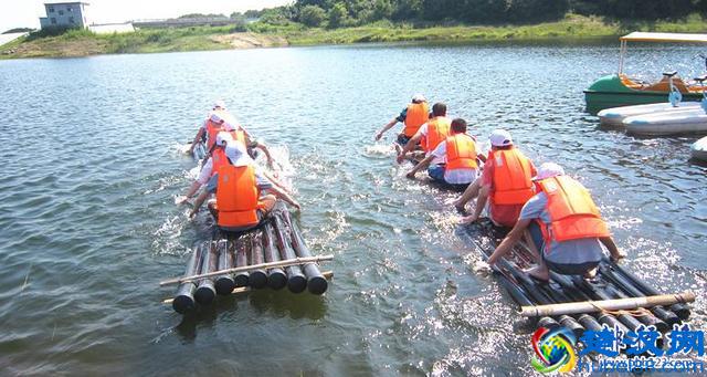武汉周边十大著名旅游景点景，神龙架位于湖北保康县这里传说有野人