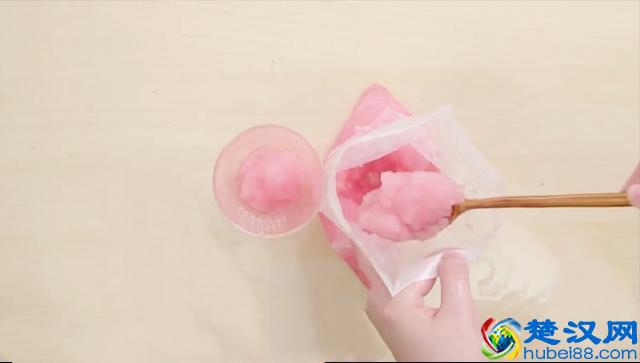 没有刨冰机也能在家做沙冰（一）