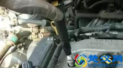 车开久了越来越费油，其实只要换下这个零件，让你每月能省很多钱