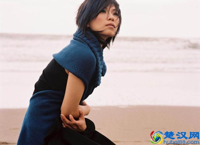 再听《叶子》，忽觉阿桑已逝8年，还有多少人记着她？