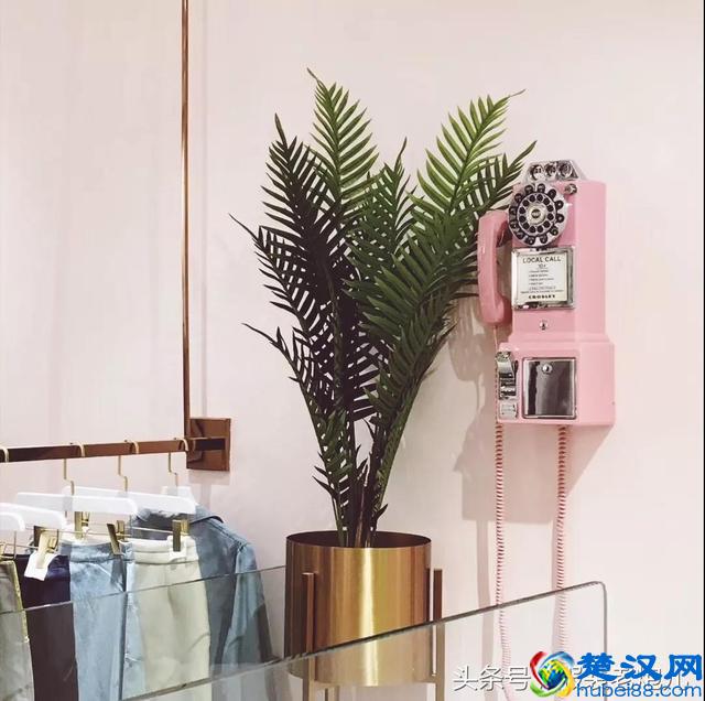 服装进货渠道分析，网上拿货和市场拿货有哪些区别？