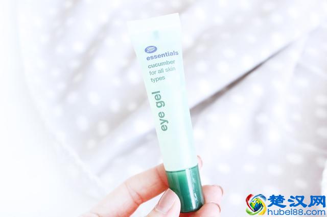 这5款眼霜不仅口碑爆棚均价还不超几十块钱！最适合20岁左右用了