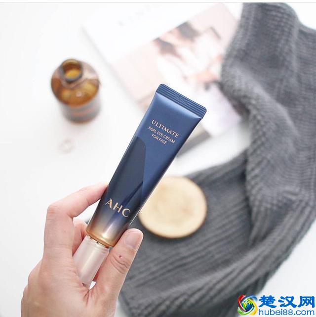 这5款眼霜不仅口碑爆棚均价还不超几十块钱！最适合20岁左右用了