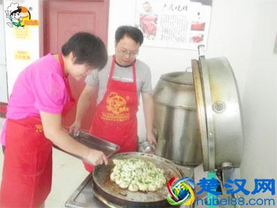 一个女人能卖的小吃，今年做什么小吃赚钱又简单