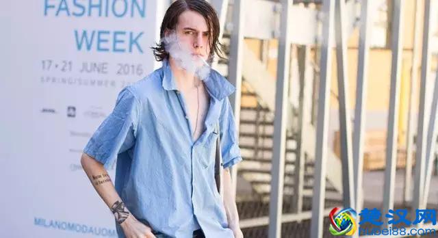 夏季穿衬衫，认准两个色