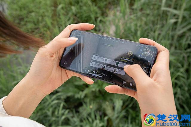 2000元买什么手机好？选这三部不会错