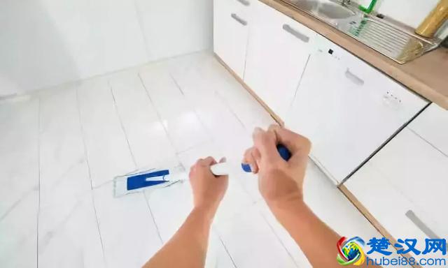 厨房的陈年污垢你还想忍受多久？简单几个小办法，让厨房焕然一新