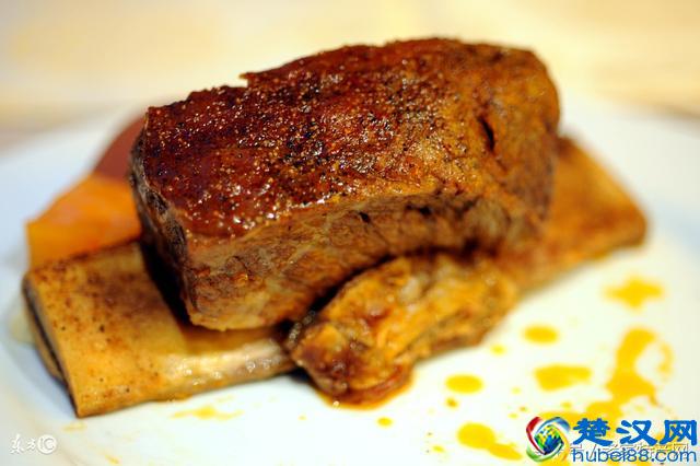 浪漫情人节再也不用排队啦，我们在家自己做牛排！