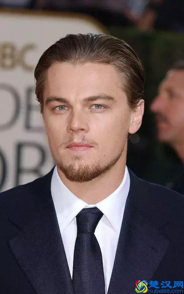 《泰坦尼克号》的杰克和露丝一起长胖，颜值掉线但衣品还在