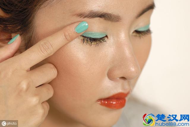 6大方法改善油性皮肤毛孔粗大的问题