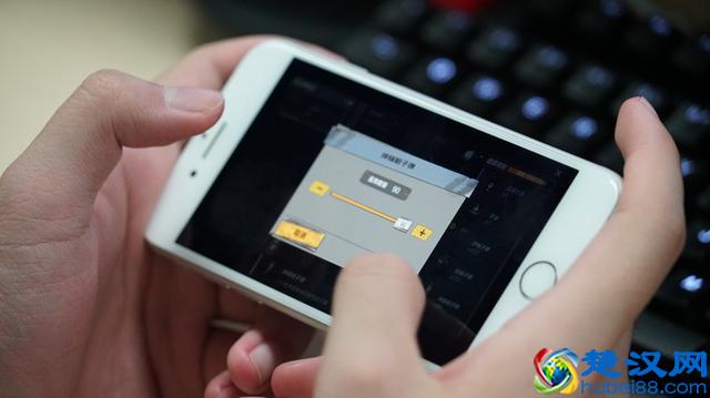 吃鸡大对决！游戏手柄究竟能不能帮助你更好的吃鸡呢？