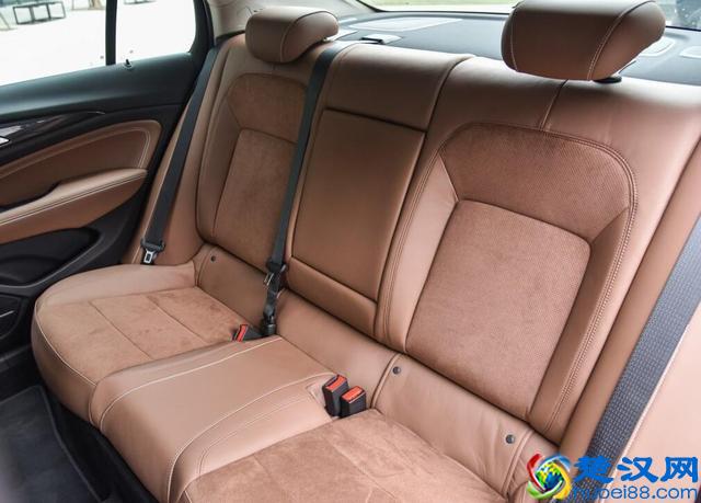 缺点十分鲜明，新君威刚上市就被消费者打入“冷宫”