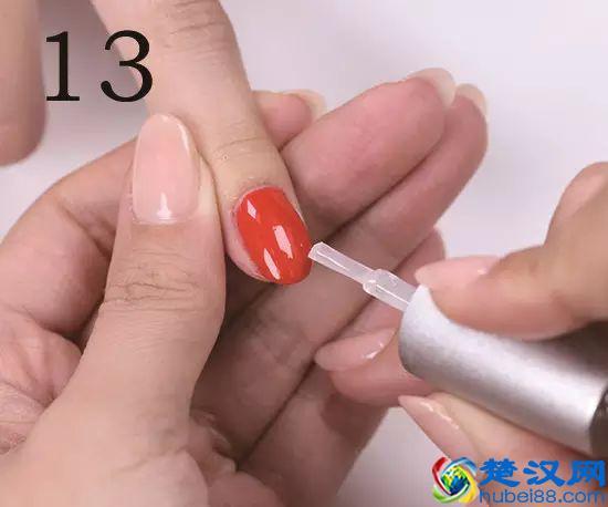 过年自己做美甲！教你美甲技巧：新手如何涂好甲油胶！