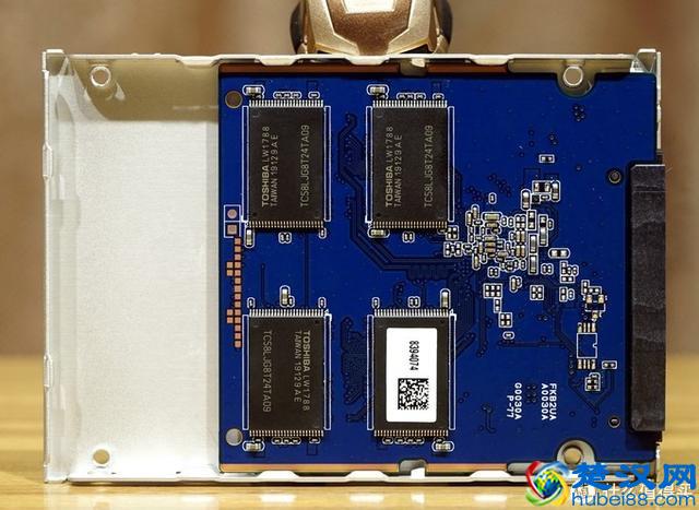 家用入门SSD怎么选？四款最热销的240-256G固态硬盘横向对比评测