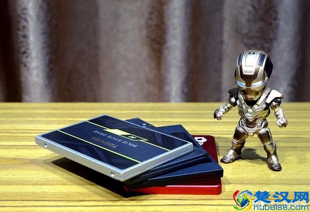 家用入门SSD怎么选？四款最热销的240-256G固态硬盘横向对比评测