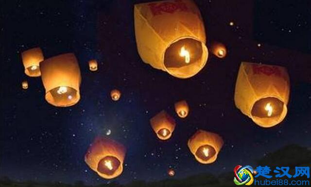 在放孔明灯的时候你意识到潜在的危险了吗？
