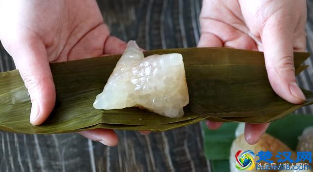 吃腻了糯米粽子，教你用西米做水晶粽子