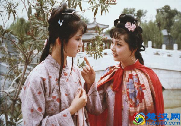 相逢何必曾相识，邢岫烟是《红楼梦》里运气最好的姑娘？