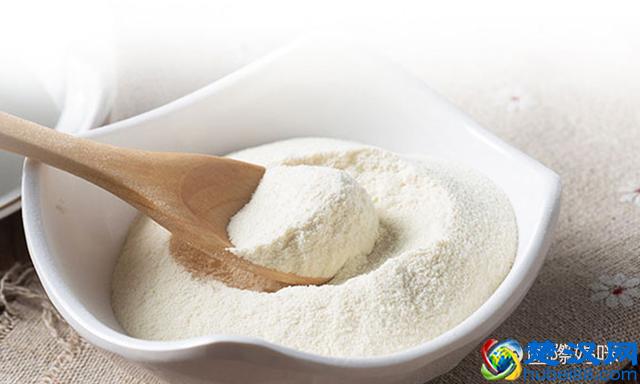 婴儿奶粉应该怎么选，含有乳铁蛋白的就一定好？