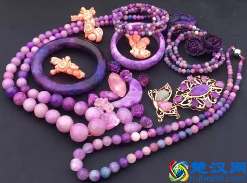 只剩500元冒险开了一家淘宝店，赚出了几套房