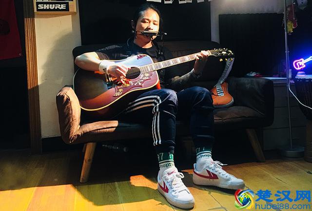 国货最经典的回力鞋，那几款值得你入手呢？