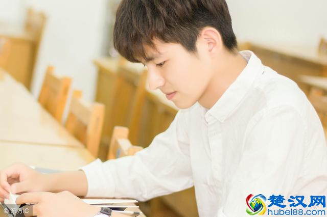 男生和好基友可以好到什么程度？我觉得三观被颠覆了……