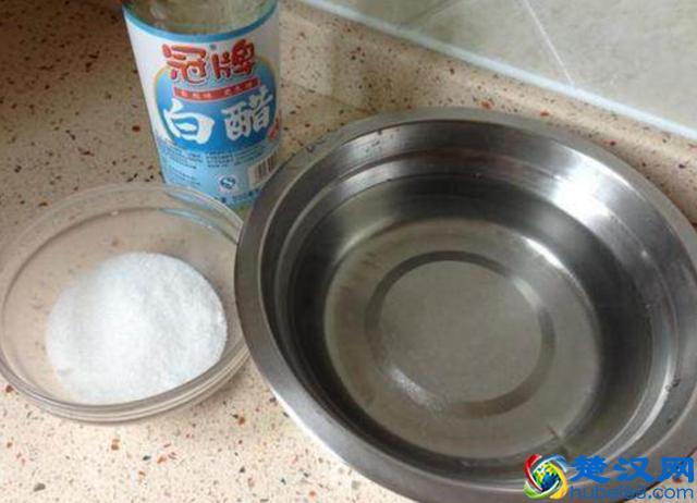 许多年轻人都不知道蚊子怕什么，叫你几个小妙招，家里蚊子跑光光