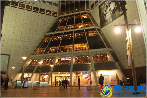 服装销量明显下降，认清四大原因，服装生意不难做