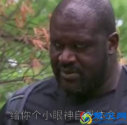 贝尔.格里尔斯：食物链顶端的男人都吃过哪些恶心的食物？