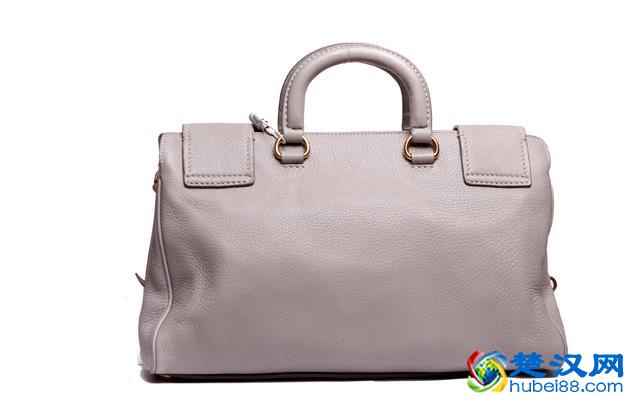 PRADA是什么牌子 普拉达的包怎么保养